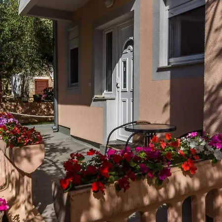 Apartmán Modern In With Private Terrace - One Bedroom With Terrace